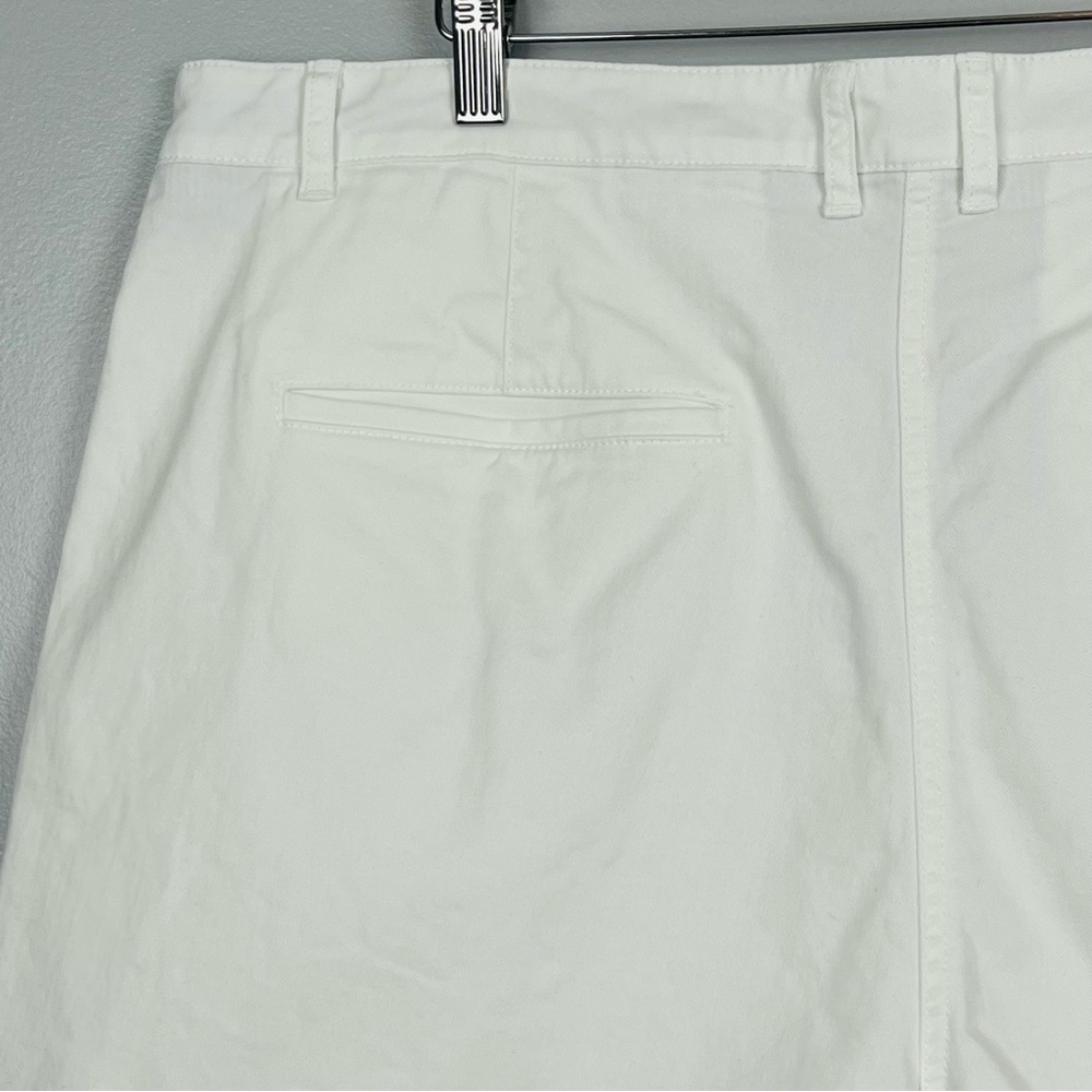 J.Crew white 5" pleated heritage chino cotton blend shorts, size 16. - Picture 4 of 7